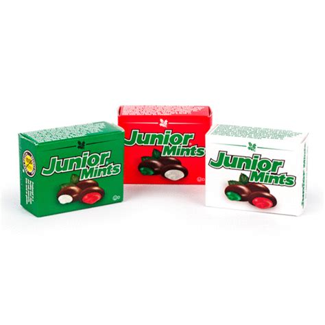 Homemade junior mints, junior mints recipe, vegan junior mints, gluten free junior mints, healthy junior these homemade junior mints are delicious and you only need 4 ingredients to make them! Holiday Junior Mints