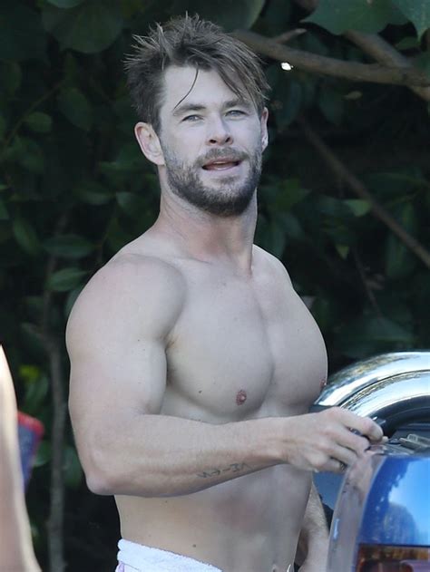 Look At These Pics Of Chris Hemsworth And His Muscles To Ease Your Mind During Self Quarantine