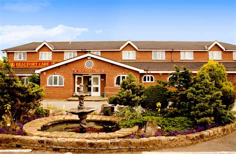 Our objective is to provide a healthy, peaceful and happy life for the elderly people. Beaufort Nursing Home, Lancashire | Dovehaven Care Homes
