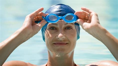 +28 Is It Ok To Swim With Contacts References