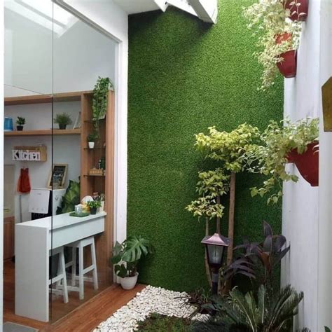 Garasi samping rumah merupakan ruang penyimpanan kendaraan yang lumayan lumrah. 7 Model dan Desain Taman Rumah Minimalis Modern (Trend 2019)