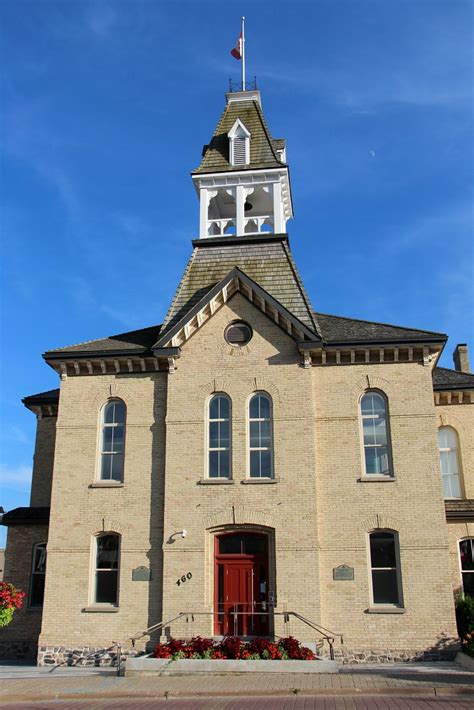 Old Newmarket Town Hall And Courthouse Newmarket Ontario Flickr