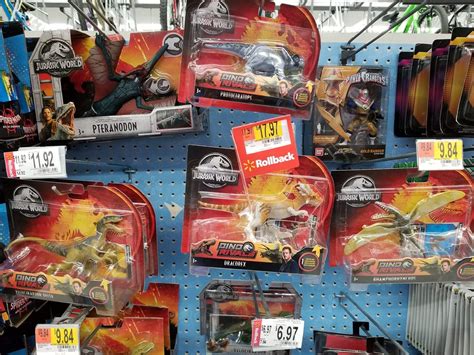 Dino rivals dual attack jurassic world mattel mega dual attack savage strike toys. Dino Rivals Attack Packs spotted in the US, at Wal-Mart (Elk Grove, IL) : DinoToys