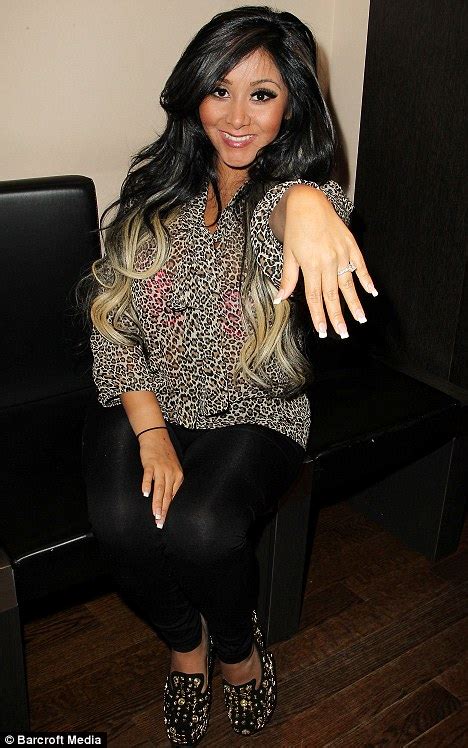 Jersey Shores Pregnant Snooki Has A Spring Makeover As She Gets Blonde