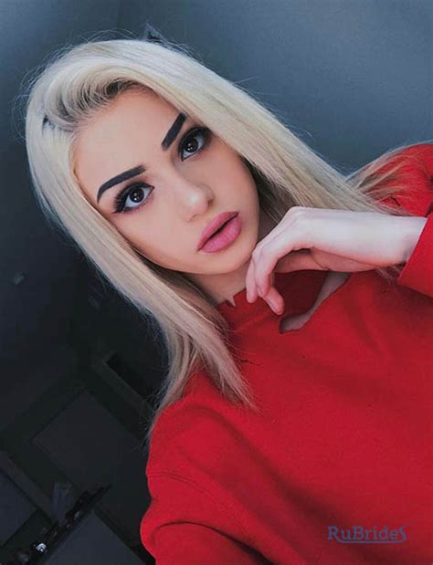 14 Hottest Tiktok Girls You Need To See To Believe