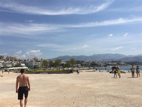 Check spelling or type a new query. Duilovo stranden i udkanten af Split | Kroatien