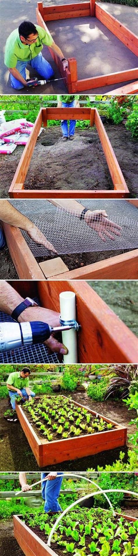 Texas gardeners are discovering that raised bed gardens can help solve many problems. Cool DIY Raised Garden Bed Ideas