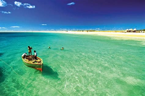 There are 5 ways to get from prague to cabo verde by plane or train. Paisagens Deslumrantes #01 - A magia de Cabo Verde ...