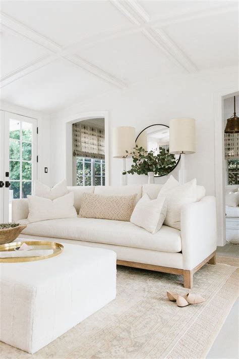 20 White Living Room Furniture Ideas Hmdcrtn