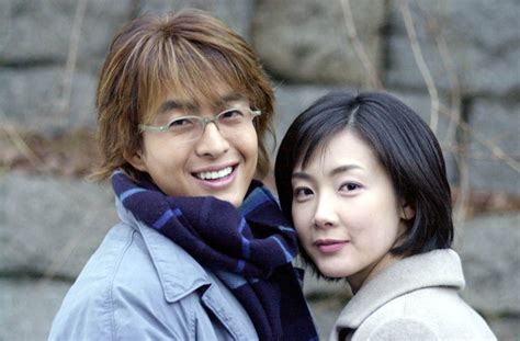 Antes de ser actriz trabajó como modelo.es una de las actrices más aclamadas y admiradas por el público siendo conocida como la reina del drama coreano. Winter Sonata star Choi Ji-woo's husband is IT company ...