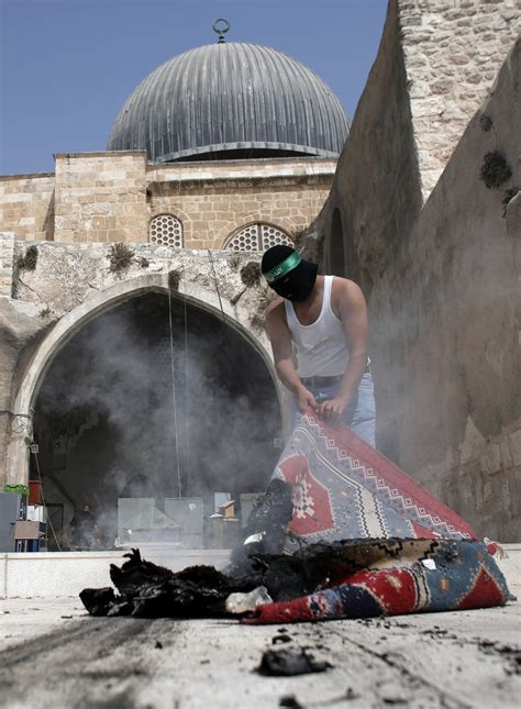 Jerusalem S Al Aqsa Mosque Damaged During Clash Between Protesters Police Cbc News