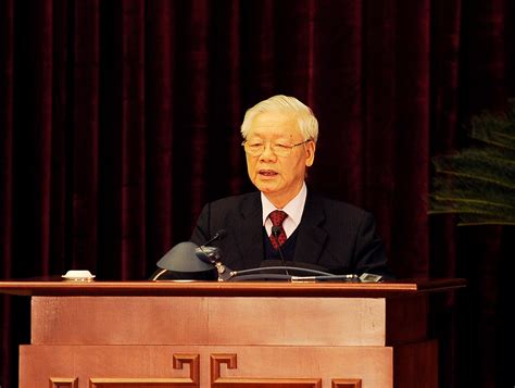 Ông diên cũng thông tin, t.ư thống nhất trình đại hội xiii về số lượng khoảng 200 người, trong đó 180 ủy viên chính thức, 20 ủy viên dự khuyết, số lượng. Trung ương thông qua nhân sự "đặc biệt"; danh sách đề cử ...