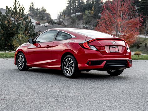 The 2016 honda civic comes in 10 configurations costing $18,640 to $26,500. Pre-Owned 2016 Honda Civic LX Front Wheel Drive 2 Door Coupe