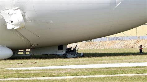 Airlander 10 Longest Aircraft Damaged During Flight Bbc News