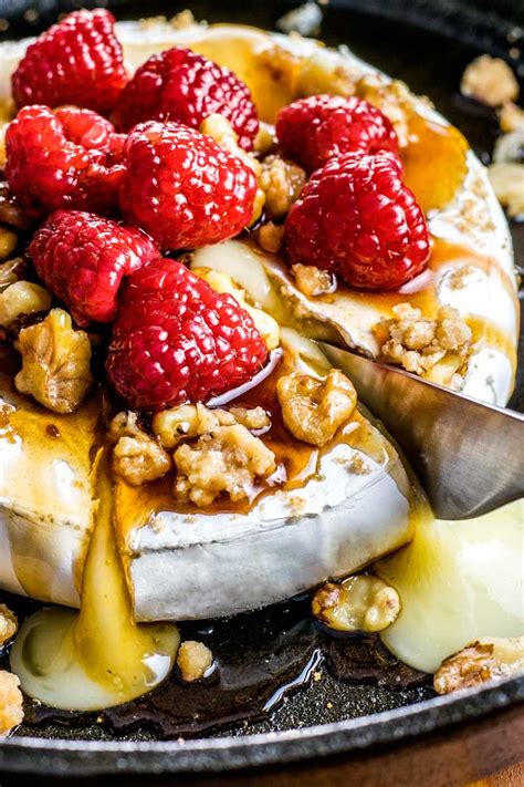 Preheat the oven to 375 degrees f. Raspberry and Walnut Baked Brie! An easy baked brie recipe ...