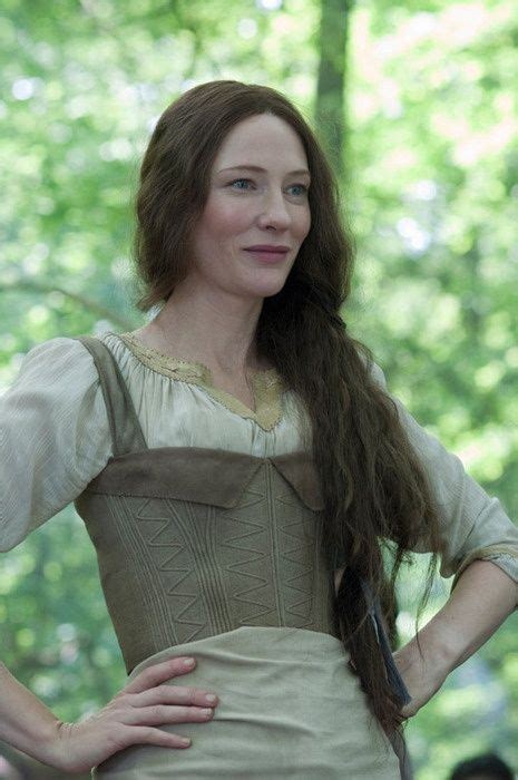 Cate Blanchett Robin Hood Costume Design Maid Marian Cate Blanchett