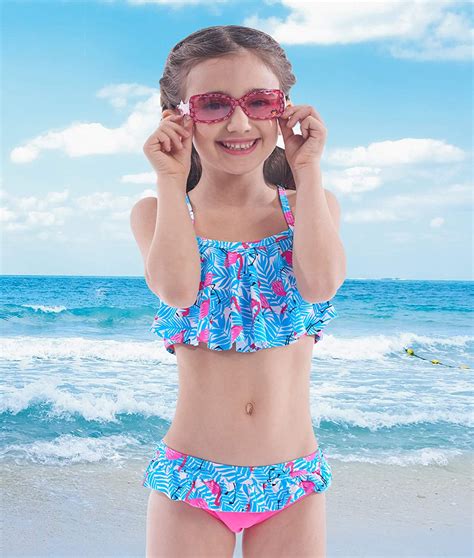 Baño Niñas En Bikini Parte Trasera De 10 Años Varios Niños
