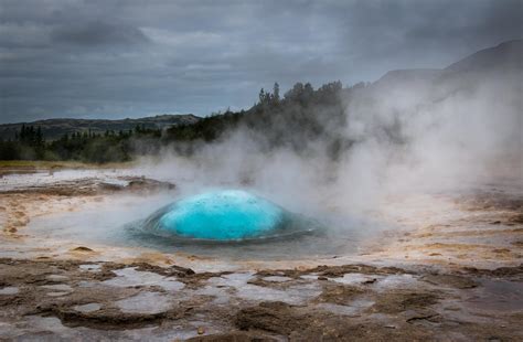 The Perfect Bubble Geyser Strokkur Northern Iceland Oc 6000x3929