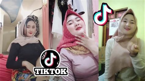 Tiktok Gadis Ukhti Jilbab Goyang Santuy Terbaru 2021 Youtube