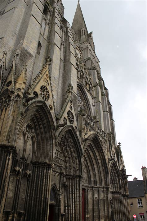 Take A Guided Tour of Bayeux Cathedral - Normandy Gite Holidays