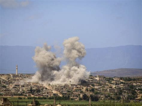 Syrien Krieg Russische Luftwaffe Greift Rebellen In Idlib An Blick