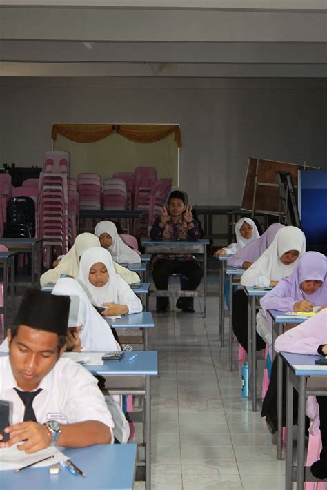 See more of jabatan pendidikan wilayah persekutuan labuan on facebook. PEPERIKSAAN PERCUBAAN PMR SIRI 2 | Sekolah Menengah Agama ...