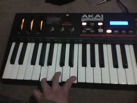 Akai Miniak Synthesizer - treebeat