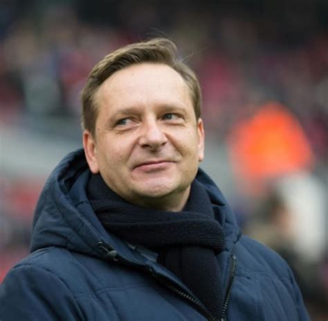 He is known for his stints as general manager of bundesliga clubs vfb stuttgart and schalke 04. 2: Schalkes Sportvorstand Horst Heldt legt Posten am ...