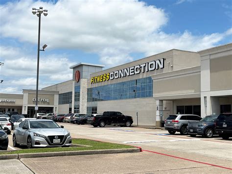 20801 Gulf Fwy, Webster, TX 77598 | Crexi.com