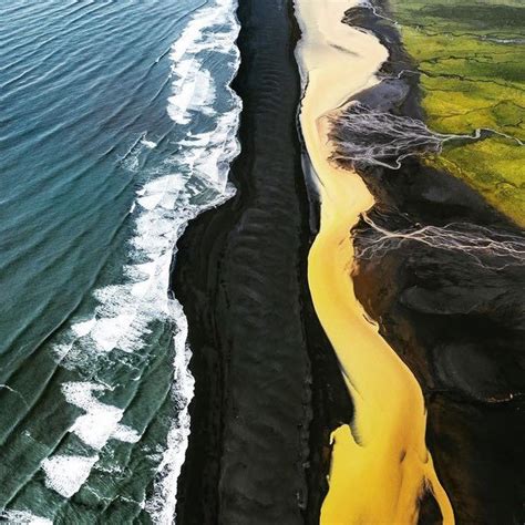 Stunning Aerial Photos Capture Rare Sight Of Icelandic Highlands When