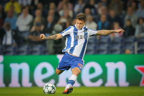 Otávio, 26, from brazil fc porto, since 2014 attacking midfield market value: Otávio em dúvida para a "final" frente ao Leicester