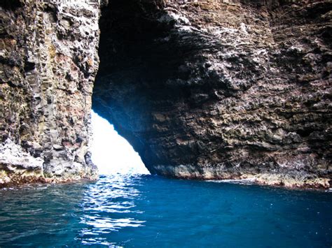 10 Hawaii Swimming Holes That Will Make Your Summer Epic