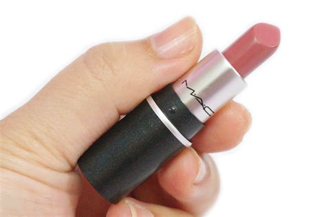 Mac Lipstick In Mehr Matte Review Photos Swatches Jello Beans