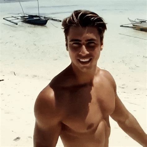 Hot Guy Selfie  Paolo Baorda Beach