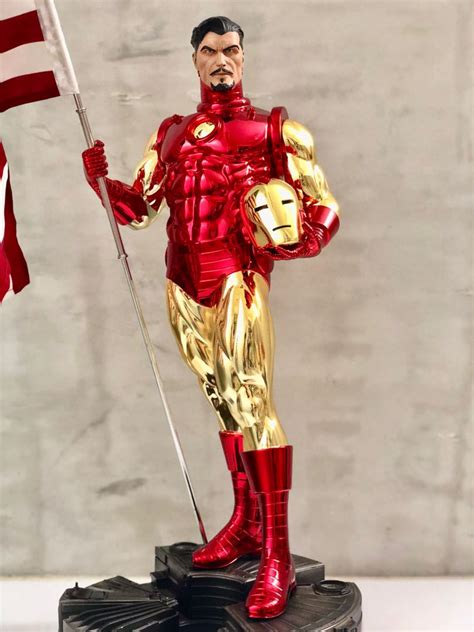 Sideshow Collectibles Classic Iron Man Comiquette Exclusive Custom