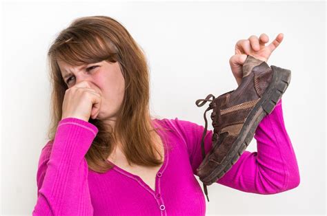 Causes Of Shoe Odor And How To Get Rid Of Smell In Shoes