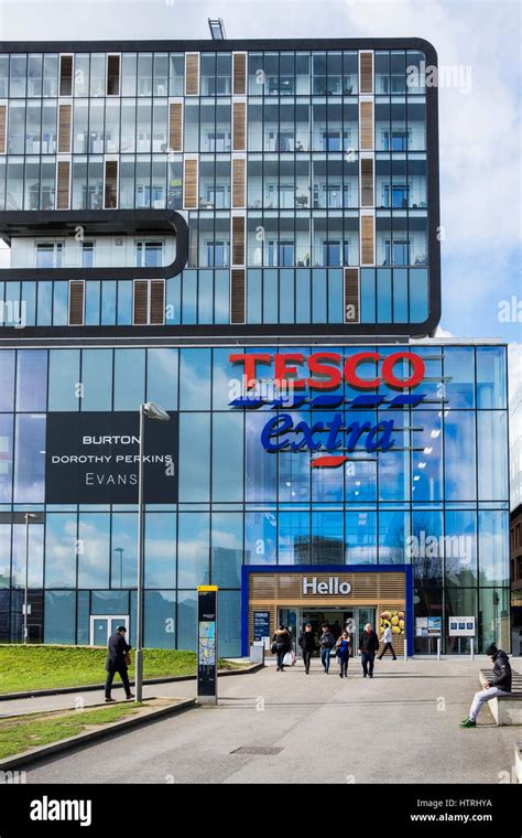 Woolwich Tesco Hi Res Stock Photography And Images Alamy