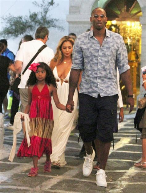 Helicopter crash sunday morning at the age of 41. Kobe Bryant Vacations In Greece With His Family | Celeb ...