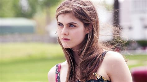 Would You Rather Make Love With Alexandra Daddario Or Watch Ufc 205