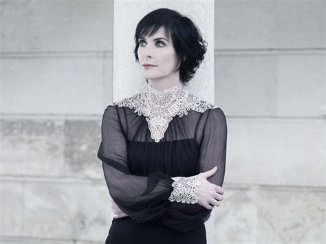 Official Promo Photos 2009 The Very Best Of Enya New Age Music Her