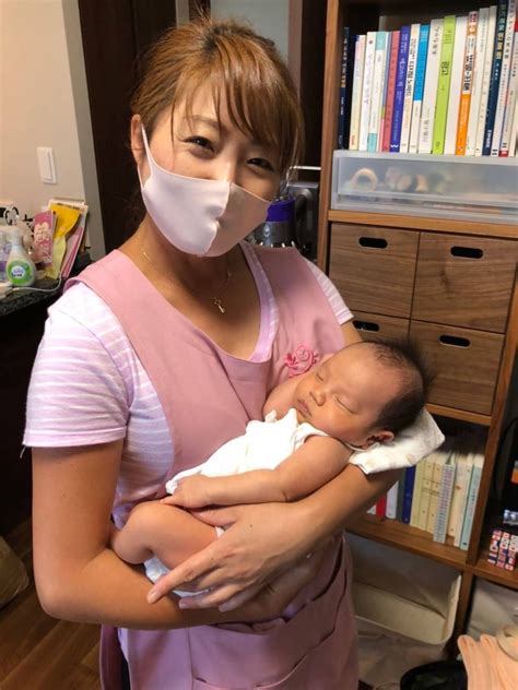 東京都目黒区の産後ケア 母乳をよく考えた食事とマッサージとても満足しています。また、乳腺炎が起き、痛みを強く感じましたが、産後ヘルパーさんの母乳ケアで早くも改善しました。すごく感謝します