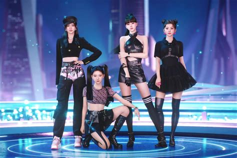 Meet Mave The Ai Powered K Pop Girl Group That Look Almost Human And