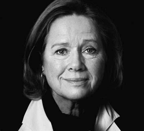 Find the perfect liv ullmann stock photos and editorial news pictures from getty images. Bak scenen med Liv Ullmann