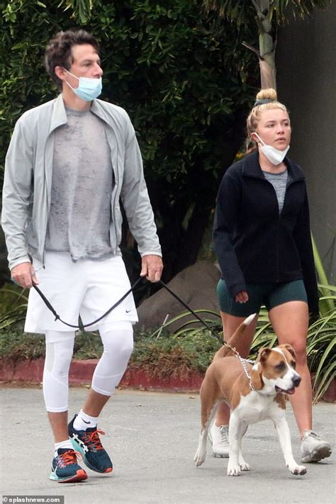 She made her professional debut in the mystery film the falling (2014). Florence Pugh, 24, and boyfriend Zach Braff, 45, take dog ...