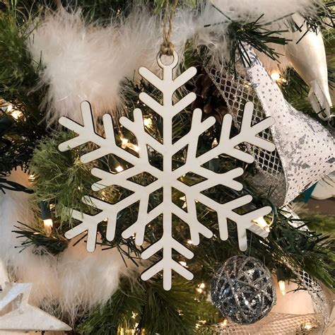 White Snowflake Christmas Tree Ornaments Set Of 5 Or 10 Etsy