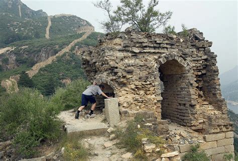 Chinas Great Wall Is Crumbling Away Authorities Say Time