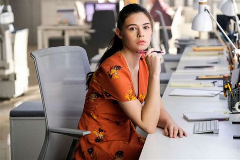 Nicole Maines Tweets About Her Debut As First Transgender Superhero