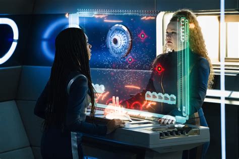 Top 5 Easter Eggs From Star Trek Discovery Season 3 Episode 7