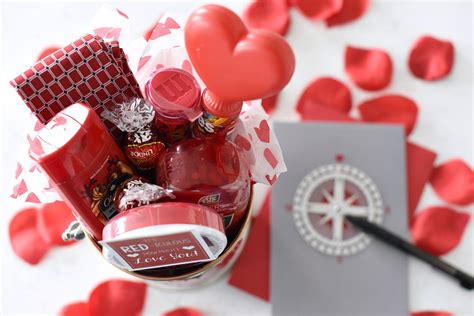 Diy valentine · diy valentine gifts. Cute Valentine's Day Gift Idea: RED-iculous Basket