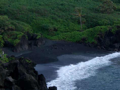 Wailea Daily Photo Black Sand Beach In Hana